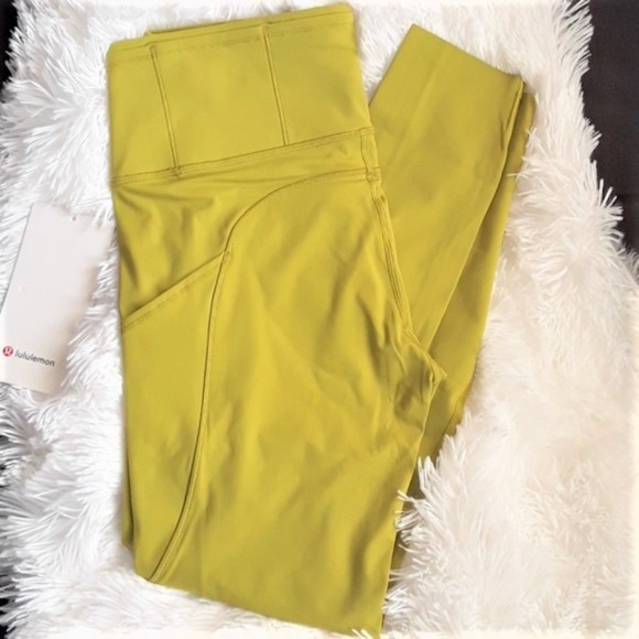 SOLD...Lululemon Fast and Free Tight 25" Sz 8 - Picture 4 of 8